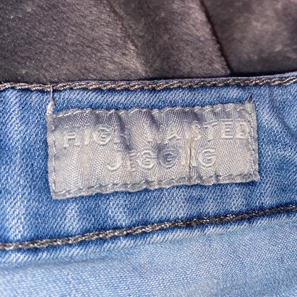 Jeans - Picture 5 of 6